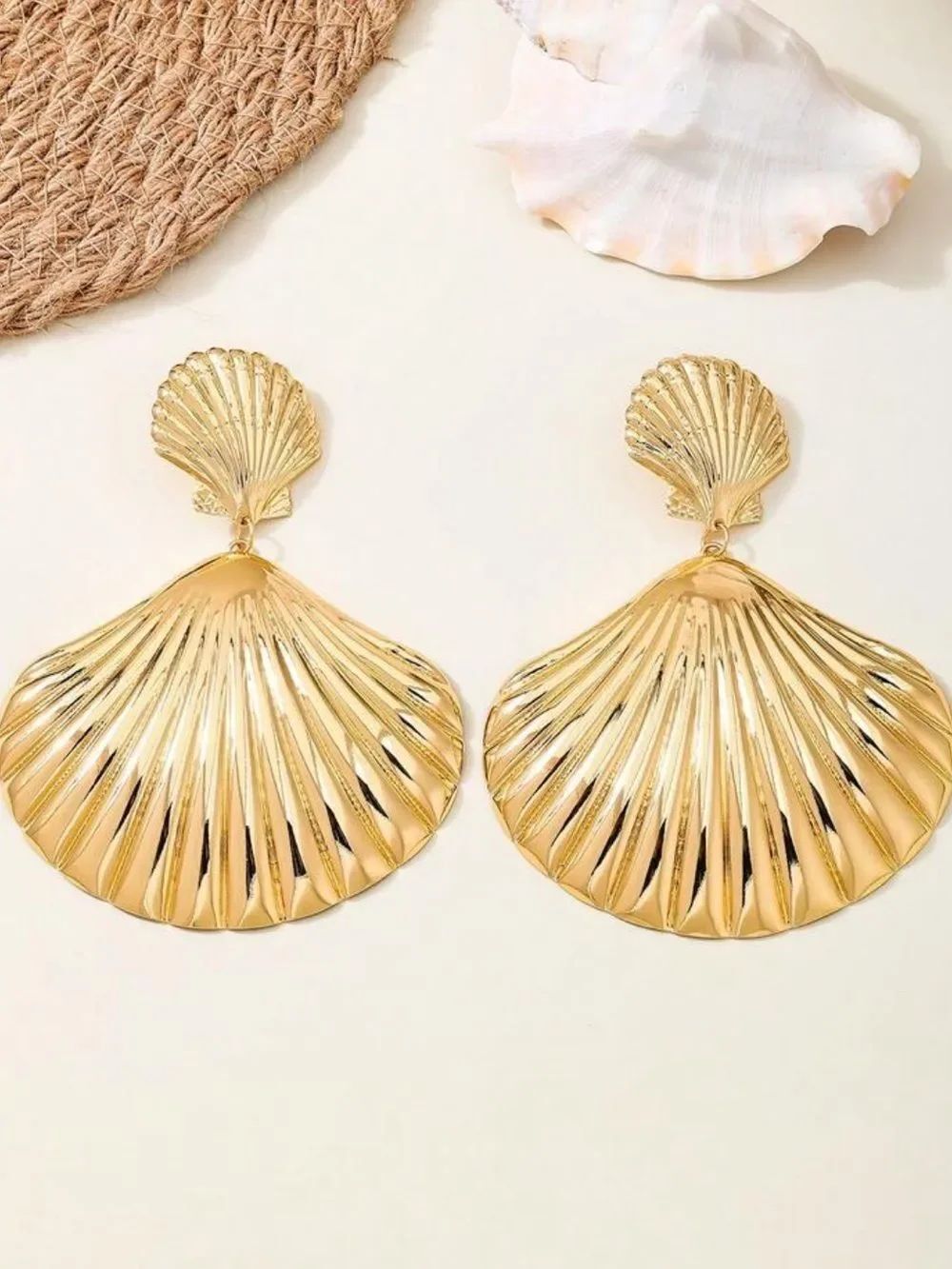 Gold Shell Statement Drop Earrings R751 - Picture 2 of 3